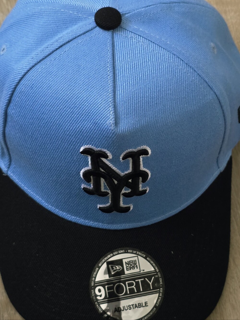 New Era 9FORTY Adjustable MLB Cap - Light Blue & Black